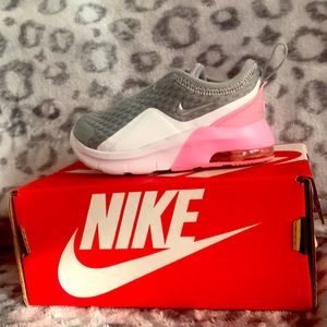 Infant girl Nike Air shoes size 4